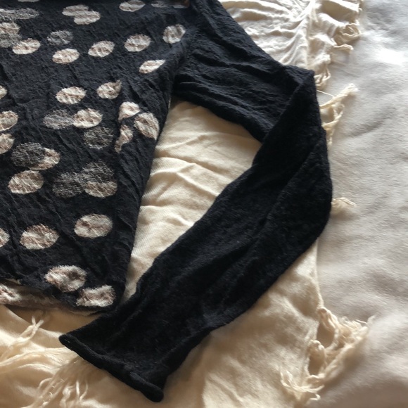 Crea concept black cream and tan cowl top. 22” from neck seam to bottom - Picture 2 of 14